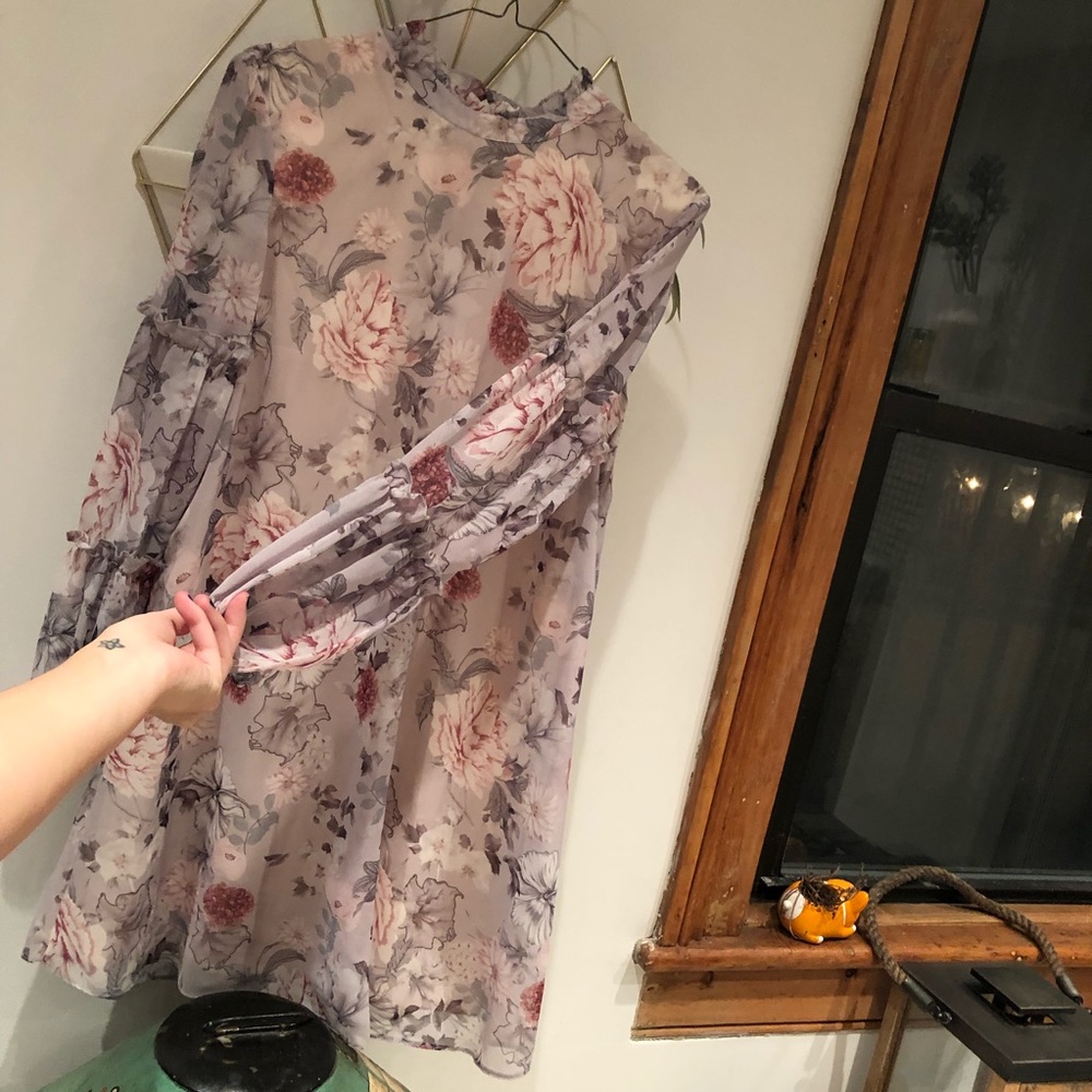 💕 Flirty long sleeve floral print dress 💐